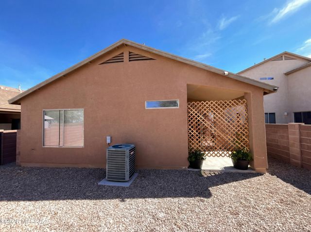 7876 S Baja Stone Avenue, Tucson, AZ 85756