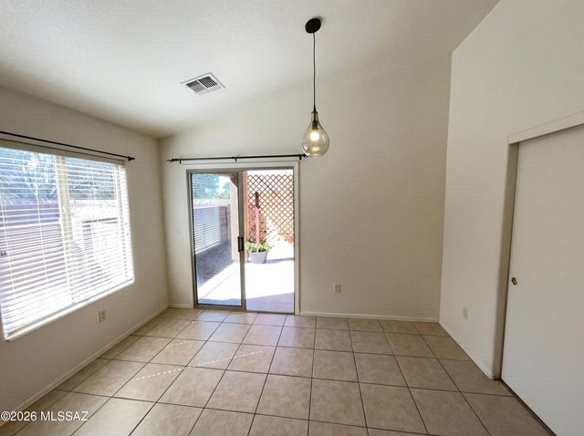 7876 S Baja Stone Avenue, Tucson, AZ 85756