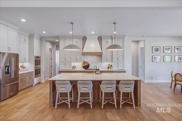 7664 W Diamond Lake Dr., Boise, ID 83714