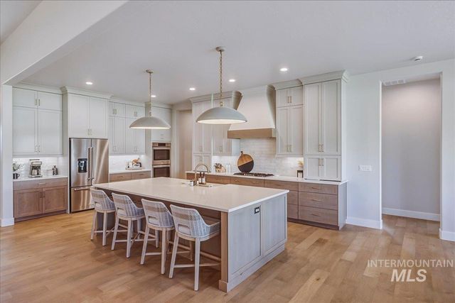 7664 W Diamond Lake Dr., Boise, ID 83714