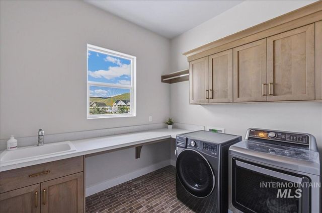 7664 W Diamond Lake Dr., Boise, ID 83714