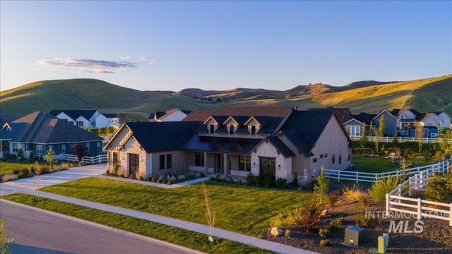 7664 W Diamond Lake Dr., Boise, ID 83714