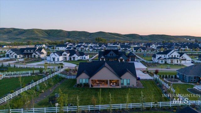 7664 W Diamond Lake Dr., Boise, ID 83714