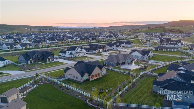 7664 W Diamond Lake Dr., Boise, ID 83714