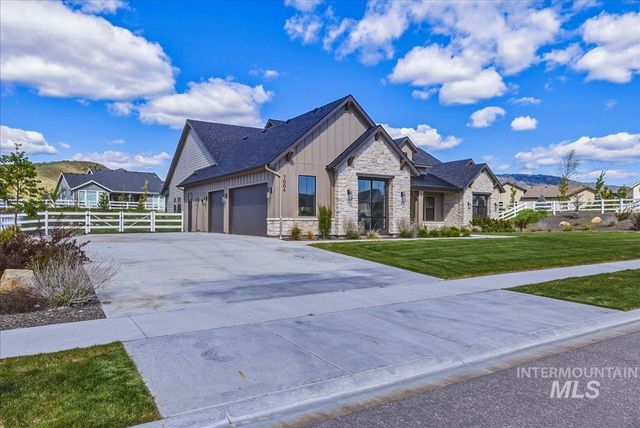 7664 W Diamond Lake Dr., Boise, ID 83714