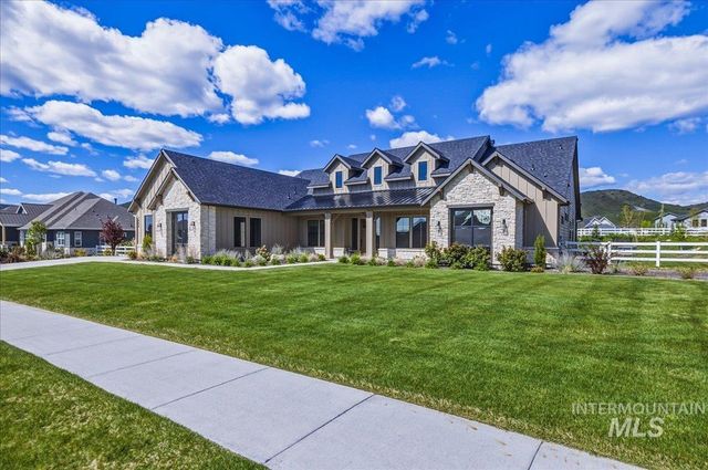7664 W Diamond Lake Dr., Boise, ID 83714