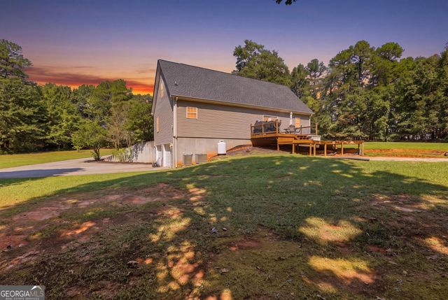 2952 Rock Creek Road, Toccoa, GA 30577