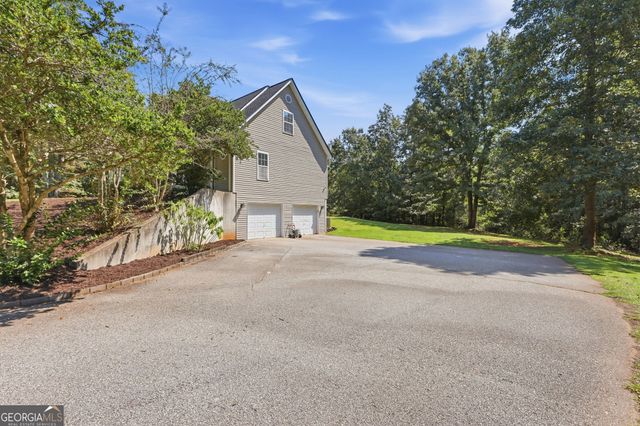 2952 Rock Creek Road, Toccoa, GA 30577