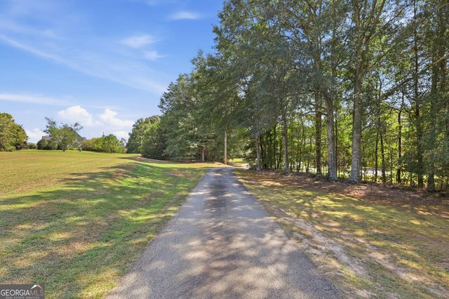 2952 Rock Creek Road, Toccoa, GA 30577