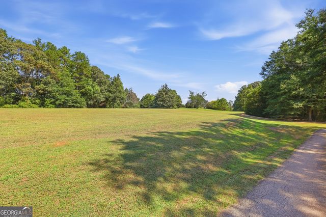 2952 Rock Creek Road, Toccoa, GA 30577