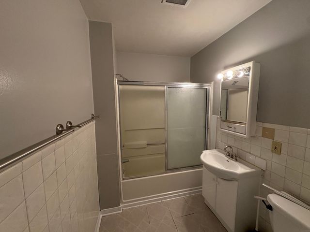 526 W 8th Street, Cedar Falls, IA 50613