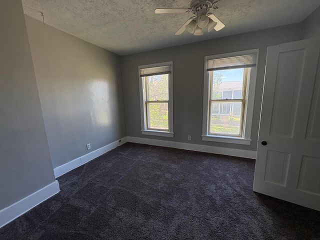 526 W 8th Street, Cedar Falls, IA 50613