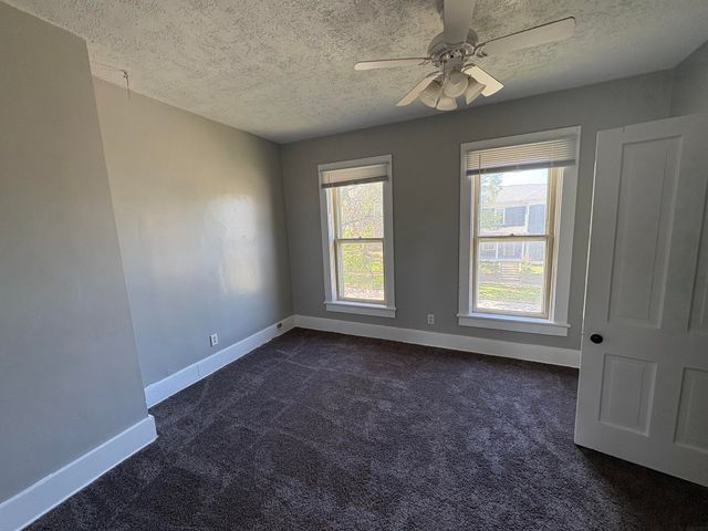 526 W 8th Street, Cedar Falls, IA 50613