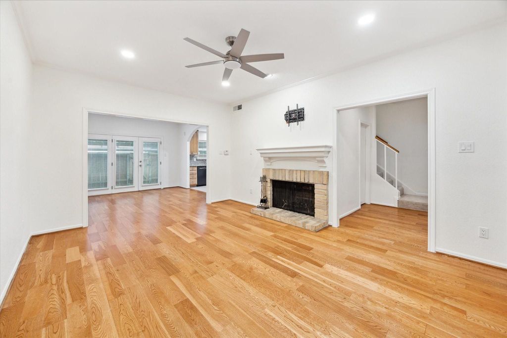 11711 Memorial Drive 639, Houston, TX 77024