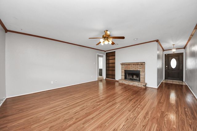 1110 E Brown Lane, Deer Park, TX 77536
