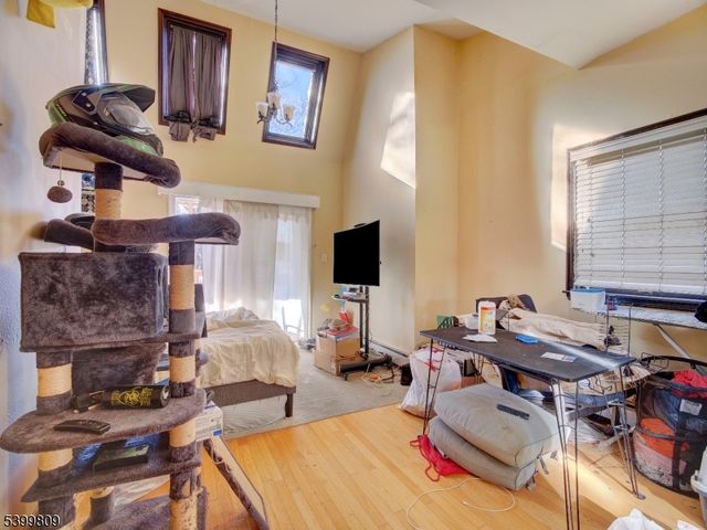 32 W 19Th St, Bayonne City, NJ 07002