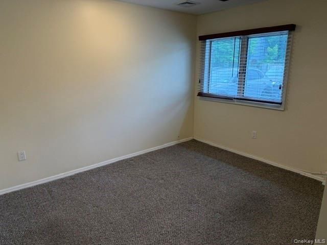 809 N Alleghany Avenue, Lindenhurst, NY 11757