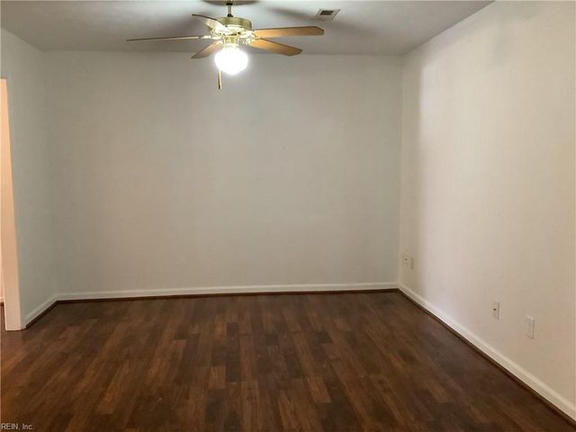 301 Civil Ct Unit E, Newport News, VA 23608