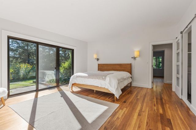 240 Concord Rd, Lincoln, MA 01773
