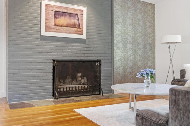 240 Concord Rd, Lincoln, MA 01773