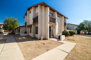 2440 E WALTANN Lane, Phoenix, AZ 85032