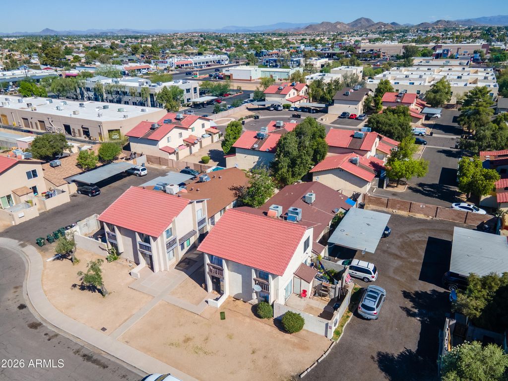 2440 E WALTANN Lane, Phoenix, AZ 85032 — photo 3