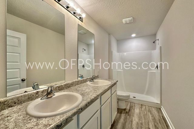 3125 Van Day Way, Crestview, FL 32539