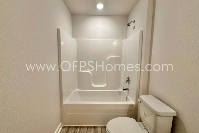 3125 Van Day Way, Crestview, FL 32539