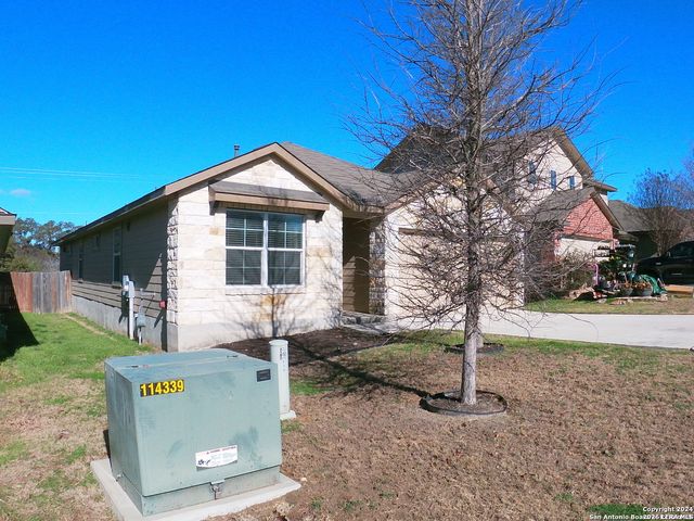 713 Brown Thrasher, San Antonio, TX 78253