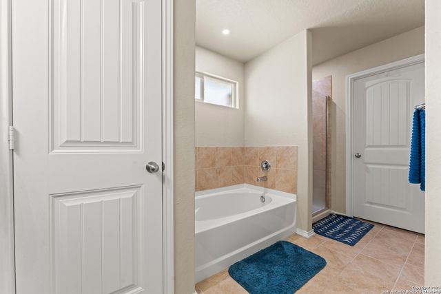 713 Brown Thrasher, San Antonio, TX 78253