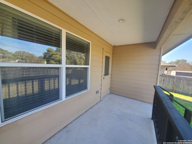 713 Brown Thrasher, San Antonio, TX 78253