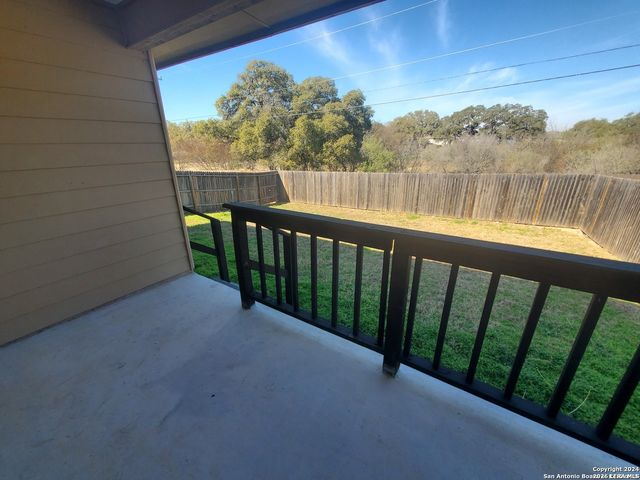 713 Brown Thrasher, San Antonio, TX 78253