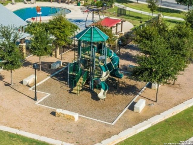 713 Brown Thrasher, San Antonio, TX 78253