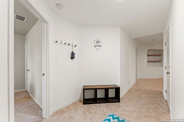 713 Brown Thrasher, San Antonio, TX 78253