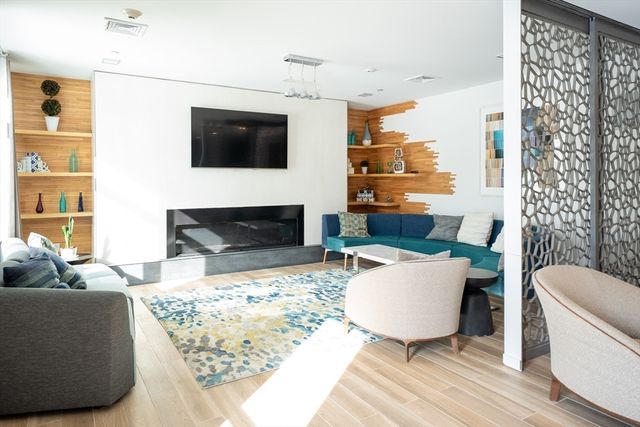 180 Telford St 605, Boston, MA 02135