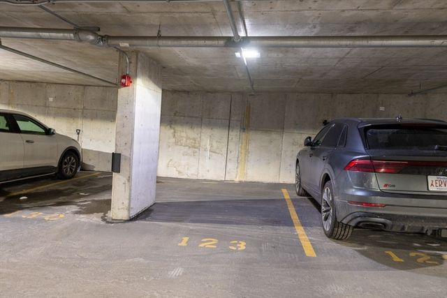 180 Telford St 605, Boston, MA 02135