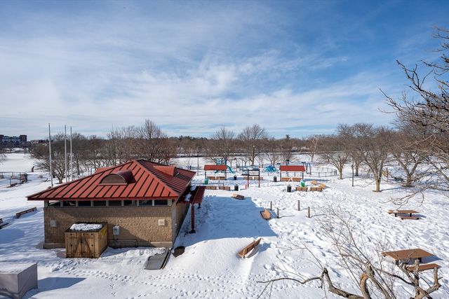 180 Telford St 605, Boston, MA 02135