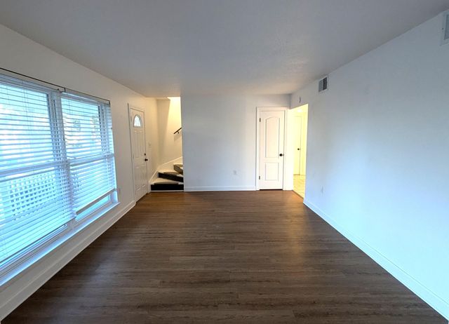 12 W Casa Loma Drive, Mary Esther, FL 32569