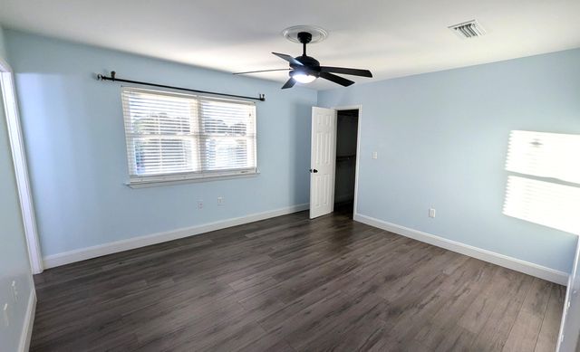 12 W Casa Loma Drive, Mary Esther, FL 32569