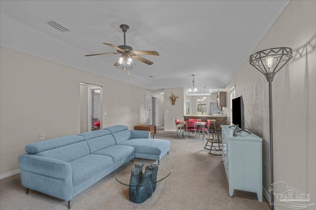 5797 Corkscrew Ct, Pace, FL 32571