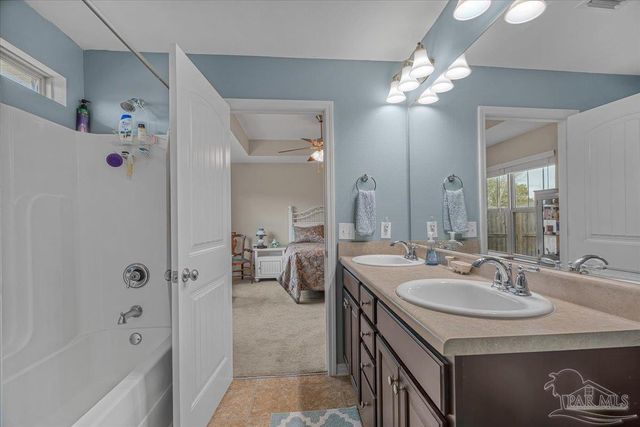 5797 Corkscrew Ct, Pace, FL 32571