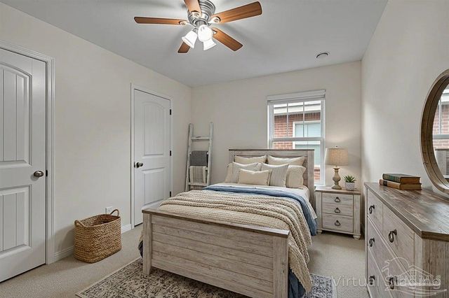 5797 Corkscrew Ct, Pace, FL 32571