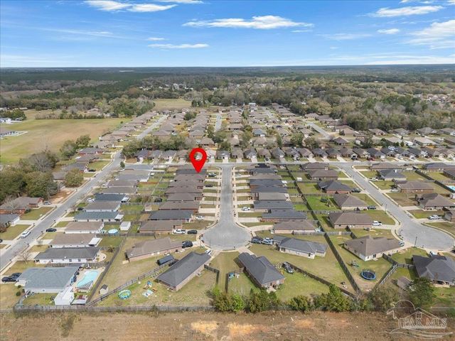 5797 Corkscrew Ct, Pace, FL 32571