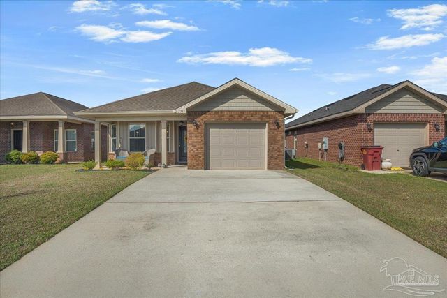 5797 Corkscrew Ct, Pace, FL 32571