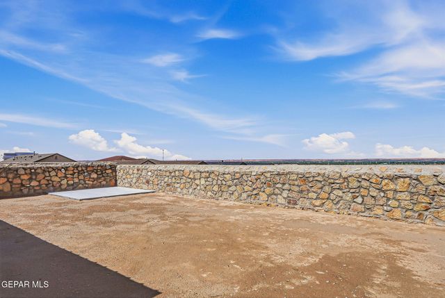7413 White Cedar Place, Canutillo, TX 79835
