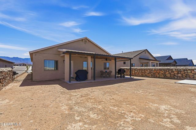7413 White Cedar Place, Canutillo, TX 79835