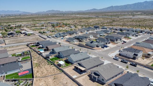 7413 White Cedar Place, Canutillo, TX 79835