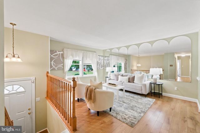 206 STODDERT AVE, Waldorf, MD 20602
