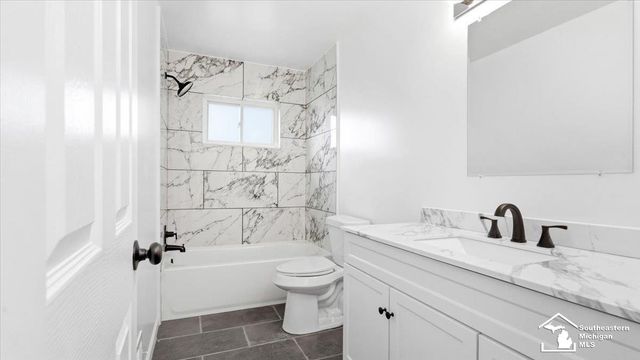 25647 Baker Street, Taylor, MI 48180