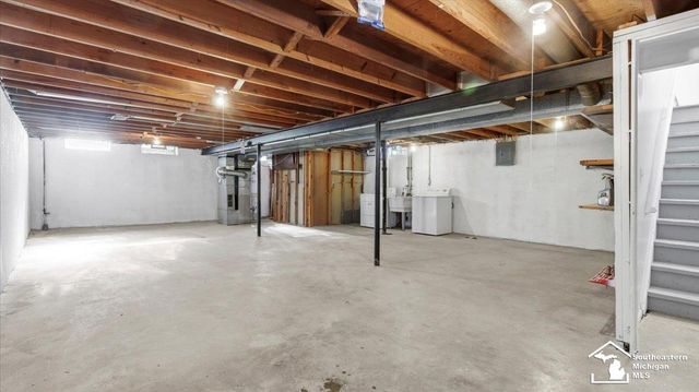 25647 Baker Street, Taylor, MI 48180